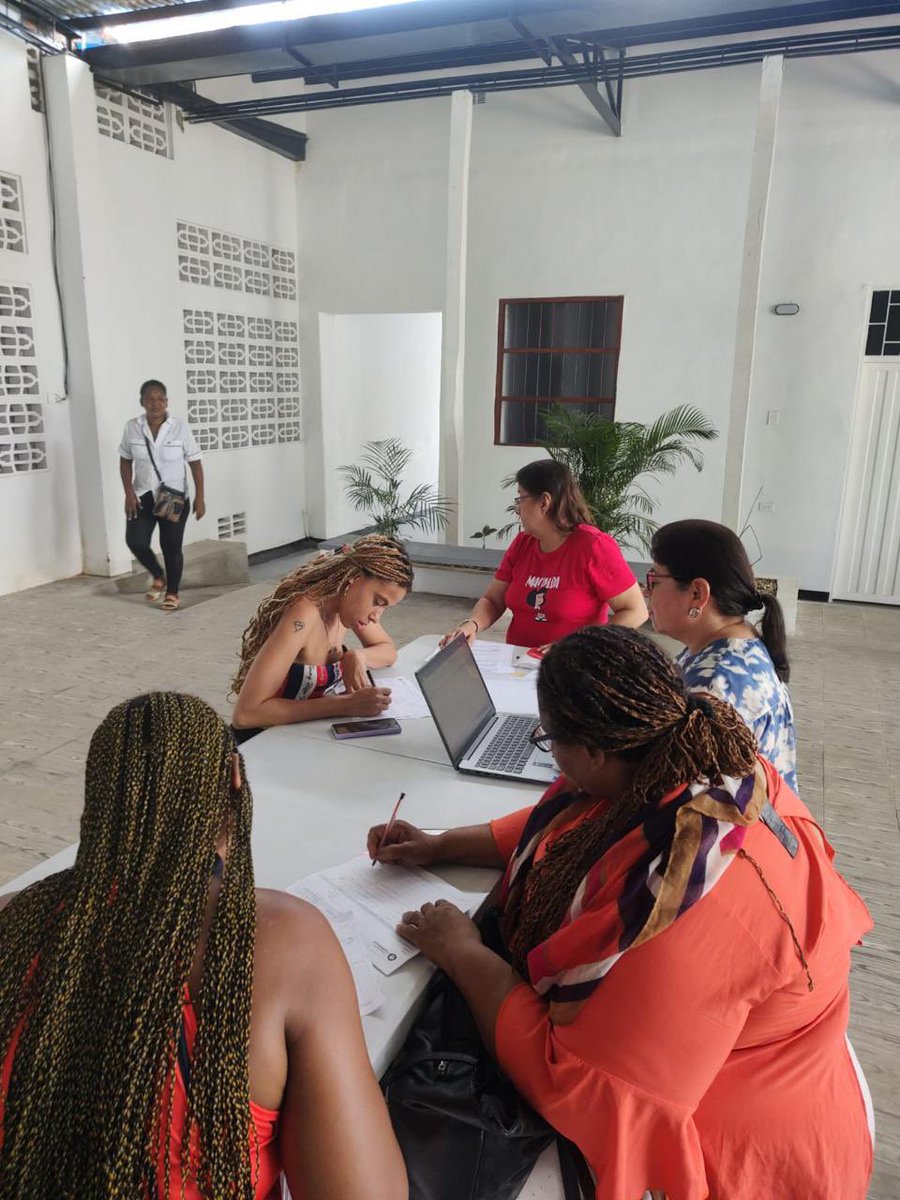 Secretaría de lo Social y la Familia Cundinamarca tweet media
