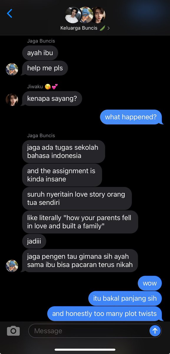 ingkkobubu's tweet photo. jakehoon ft. keonho au — jiwaraga universe

tugas sekolah buncis: how your parents fell in love and built a family https://t.co/PXyjZBl7CN
