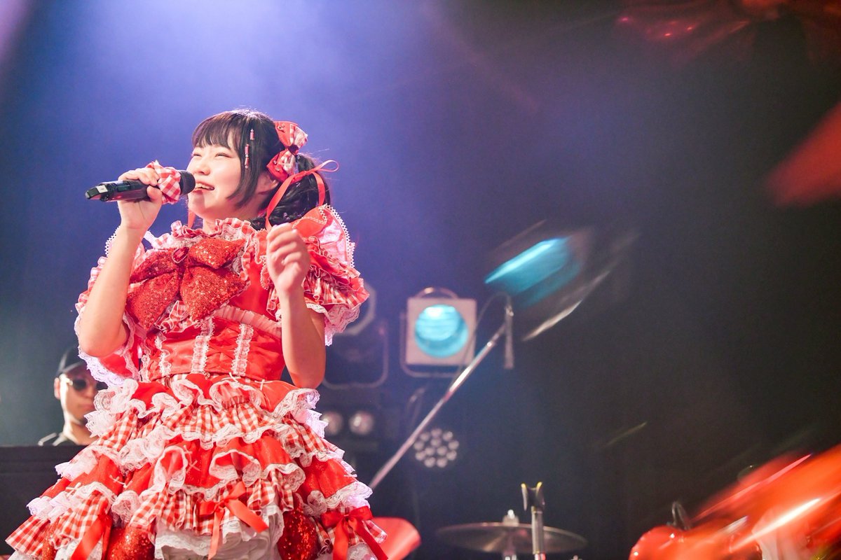 koume_0x0's tweet photo. #佐倉こうめワンマンライブ2026
　
最大級の感謝を込めて🌷
こんな、こうめだけど、これからも一緒に進んでいきたいです。大好き！
　
取り急ぎ、
ご来場、ご視聴ありがとうございました。
ほんとに愛で溢れた、大好きなステージで終わりたくなかった🥲
来年...あれのリベンジしてもいいですか...? https://t.co/XlGKllwRTP