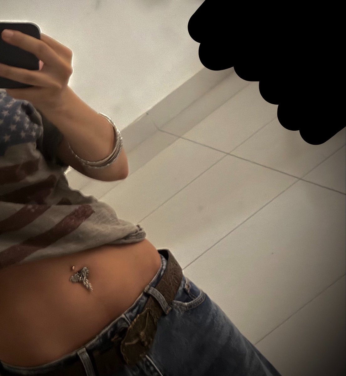 blo0dyvamp's tweet photo. I looove my belly piercing so glad that i got it done https://t.co/7L4nXbjHnY