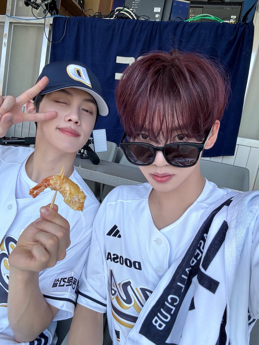 🐰💬 tweet media