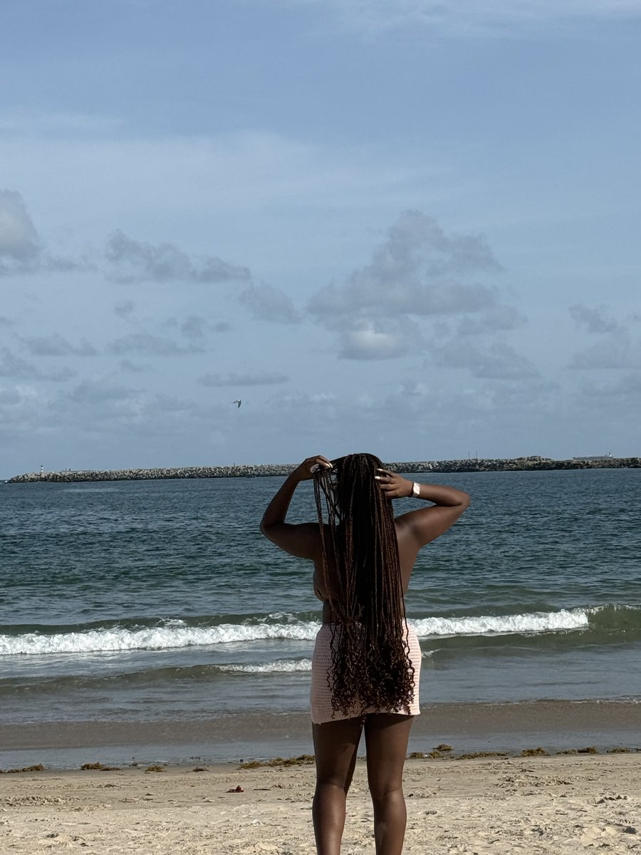 beaching☀️🌄