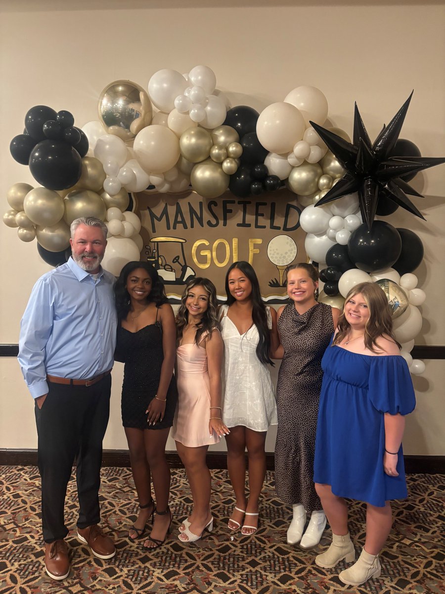 MHSTigerGolf's tweet photo. Last night we celebrates our Golf Teams at our Golf Banquet.  Thank you to the Seniors for all their work over the last 4 years and good luck! https://t.co/wCEui84V6o