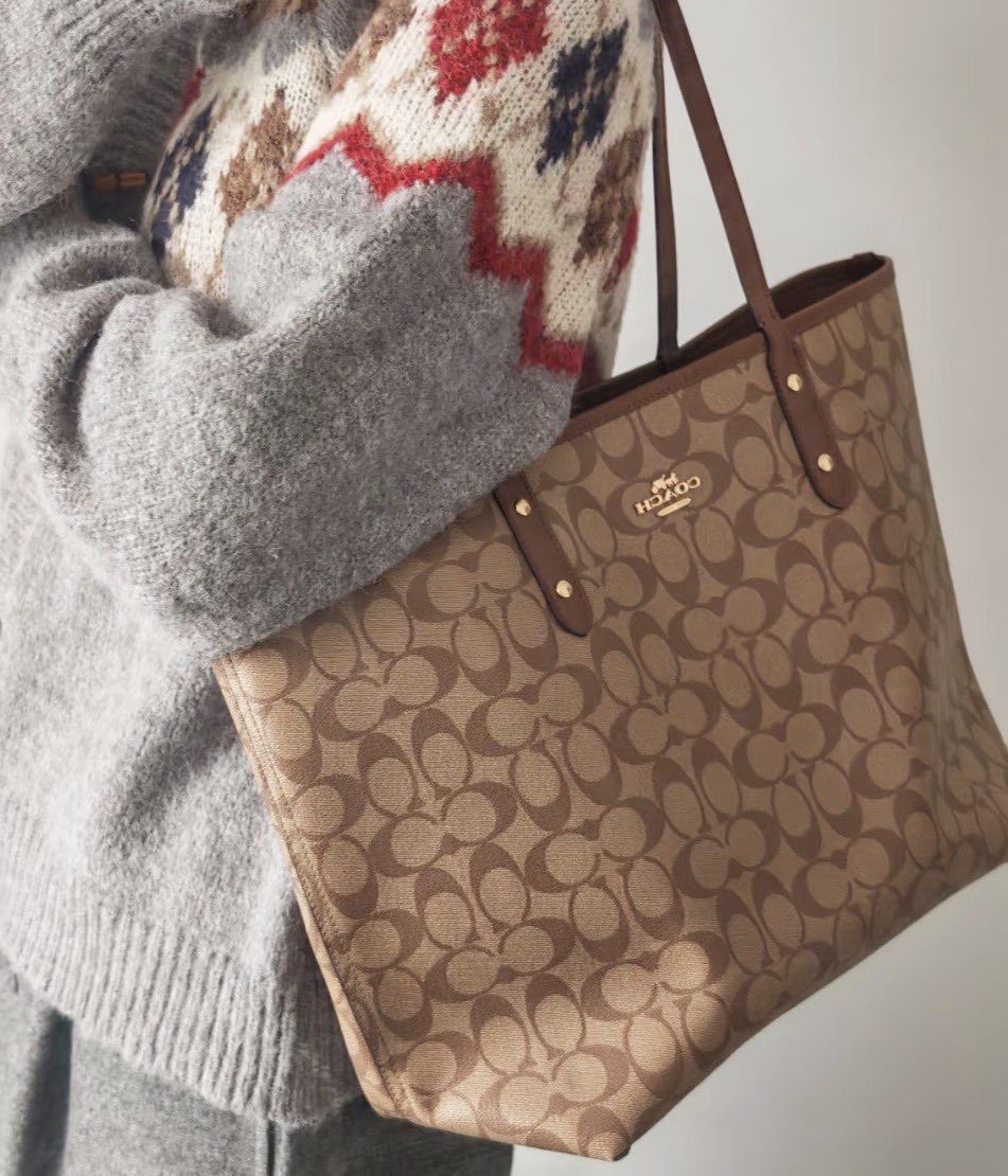 bags@2——— tweet media