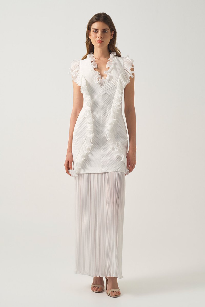 johnpaulataker's tweet photo. PLEATED DRESS WITH RUFFLE DETAIL
Our new collection is now live.
https://t.co/kaL7cHAfXl https://t.co/UGC1pWmO2A