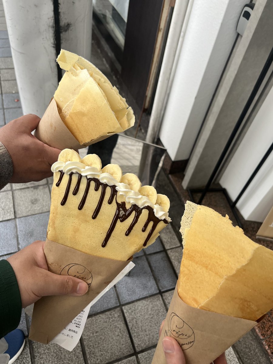 aaa_mark_x's tweet photo. 昨日からGW突入

今日はポケカ仲間と広島にいってきました🤙

色々なカードショップ朝〜夜まで行って買取もいっぱいして満足でした(^^)

お好み食べたり、クレープ食べたり、ラーメン🍜食べて電車🚃帰宅〜

明後日２日はシティ4ベスト8には入らないと大事なシティ😵頑張ります😤 https://t.co/1hvUcPzeHr