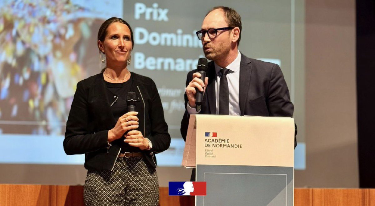 ac_normandie's tweet image. 📚 554 élèves, 12 établissements, 1 thème : « S'exprimer librement, vivre en frères ».  Les #PrixDominiqueBernard 2026 ont été remis ce 29 avril à l'INSPE de Caen. Bravo à tous les lauréats et participants 🏆  ➡️ ac-normandie.fr/lire-penser-ec…  #Éducation #Littérature
