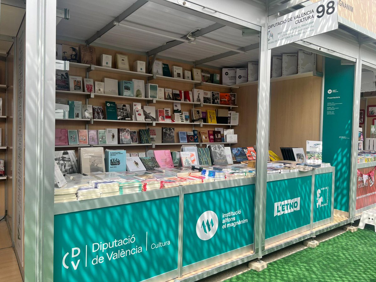 dipvalencia's tweet photo. 🏛️📚 La @dipvalencia porta les seues novetats editorials a la 61a Fira del Llibre de València.

📖🖼️ Participem en una nova edició a través de la @Inst_Magnanim i també en les publicacions que se realitzen des dels museus de la institució.

➕ℹ️ https://t.co/BsDuPdywjI https://t.co/uZTKHDYGLO