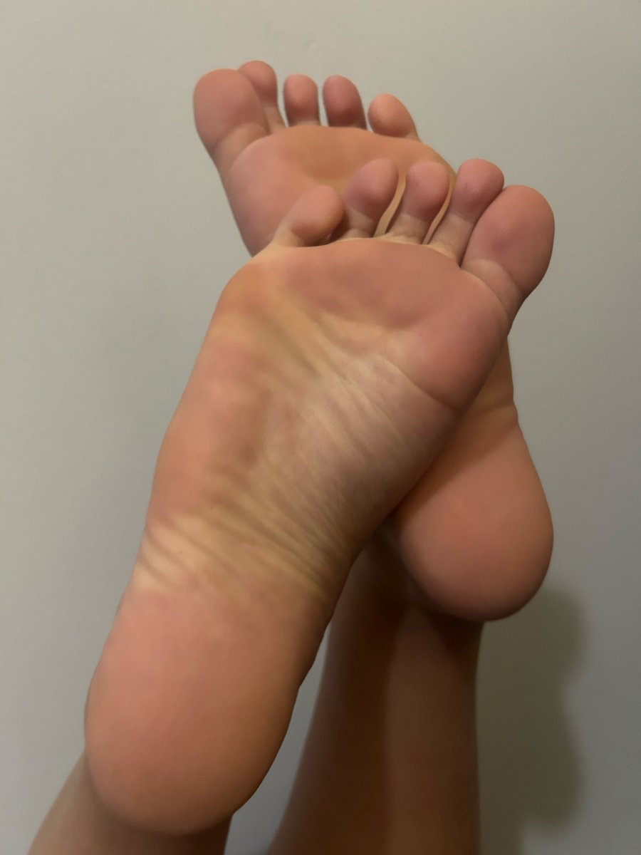 CookieCrumfeet's tweet photo. 👣
-
-
-
#feet #feetfetısh #feetworshi̇p #sole #footfetısh #watayuri #ticklish #girl #girlhumping https://t.co/GYVdYLNKCH