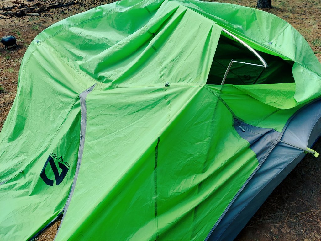 cryptoGretzky's tweet photo. @NEMOEquipment Nemo tent didnt survive the wind. $75 Coleman tent did fine, thats crazy https://t.co/Vo0FNlIslR