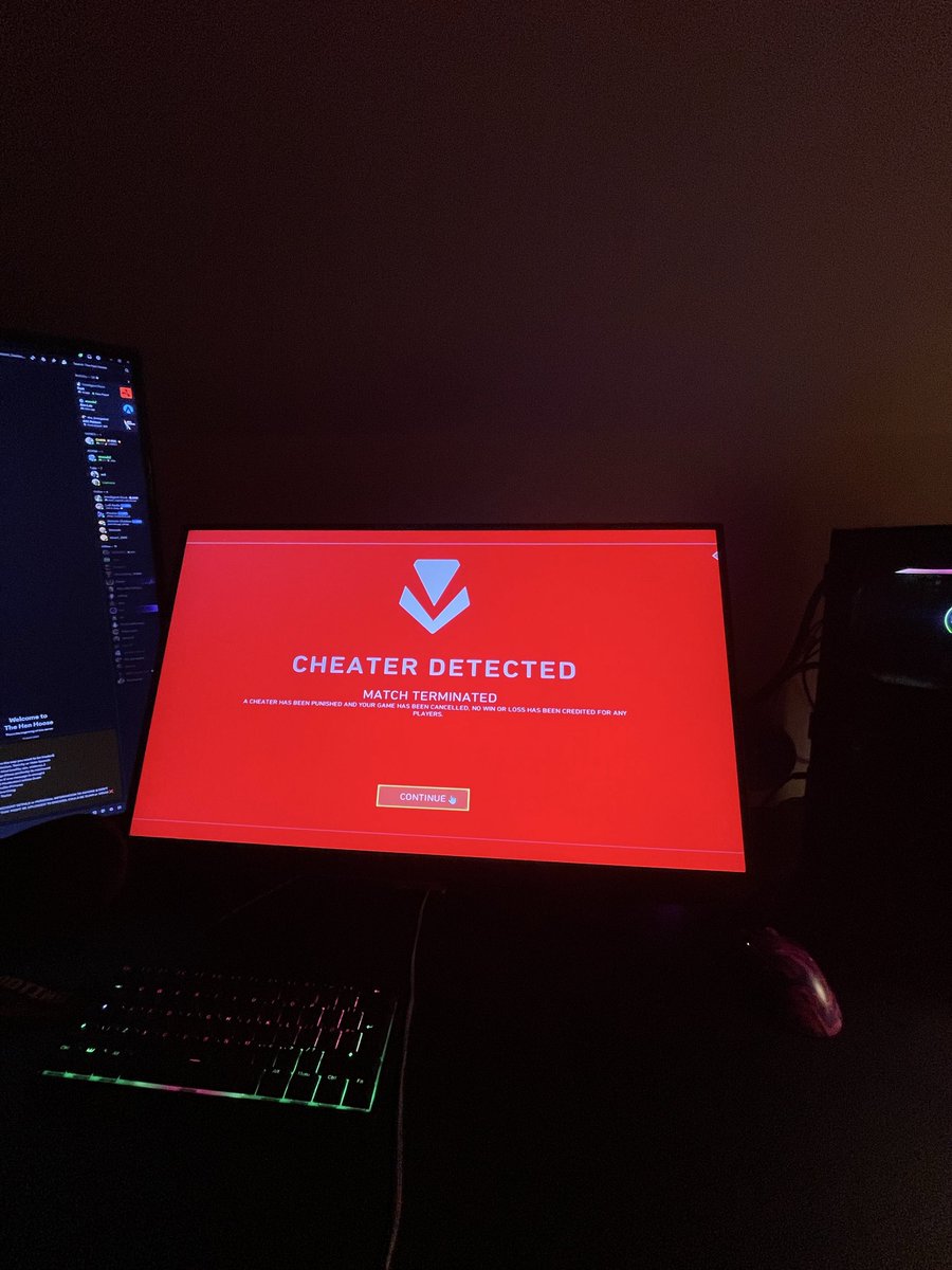 twitch.tv/CHKNTV tweet media