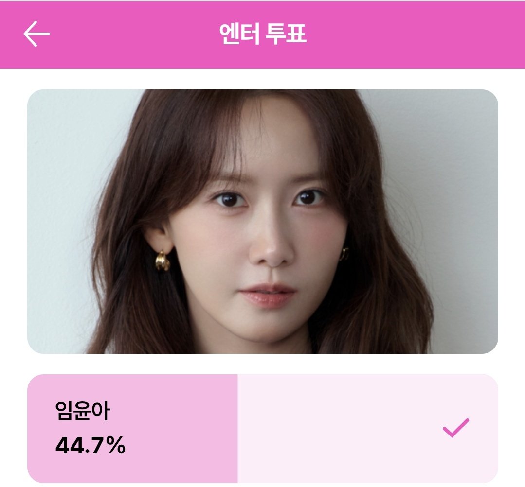 융융~ tweet media