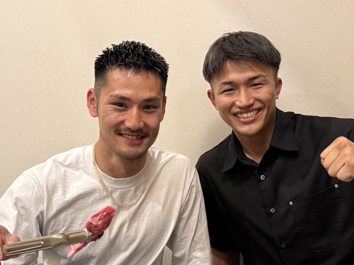 親友の岬と🥊

お互いに高め合える存在なと🤝
今年は俺が事故で出遅れたけど
復帰したら一気に追い付くばい😊
#1日1回方言ツイート