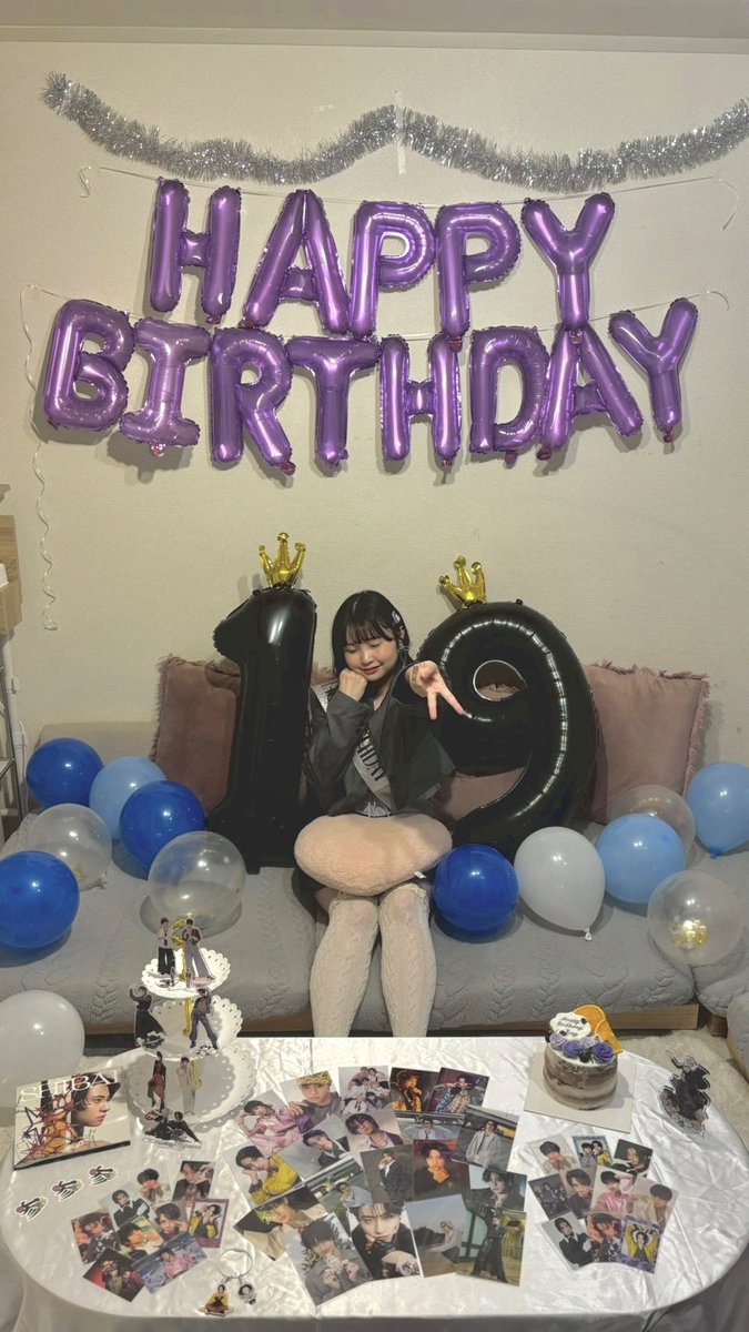yu_Ray0416's tweet photo. RayさんHAPPY BIRTHDAY!

19歳の貴方がどんな道を歩み、その姿を魅せてくれるのか。もう楽しみで、それが私の生きがいです

毎日を彩ってくれる大切な貴方の大切な1日を
ささやかですが、友人と共にお祝いさせてもらいました

＼＼はいこれ優勝！！／／

 #HappyRayDay https://t.co/KI581qz4FD