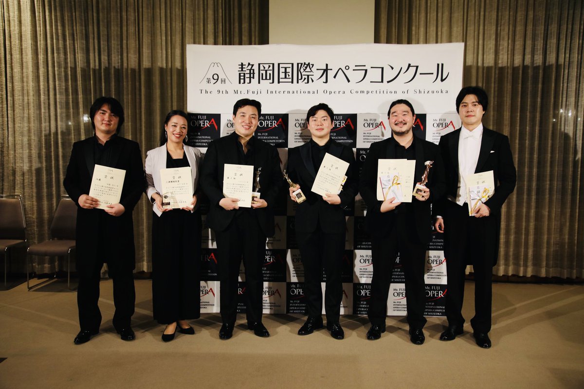 hipou55's tweet photo. 静岡国際オペラコンクール！
声と音楽にどっぷり向き合える、本当に刺激的なコンクールです。
審査されているのに、緊張よりも歌うことが楽しかった不思議な時間。

恐れ多くも私の拙い言葉を載せていただきましたが、迷われている方の最後の一押しになればいいなあなんて思います…！ https://t.co/TeppBL0MQi