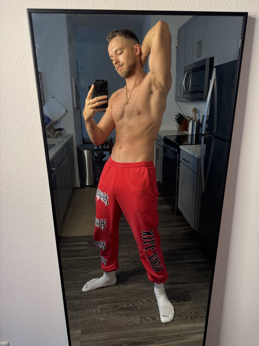 Master Troy 👑 tweet media