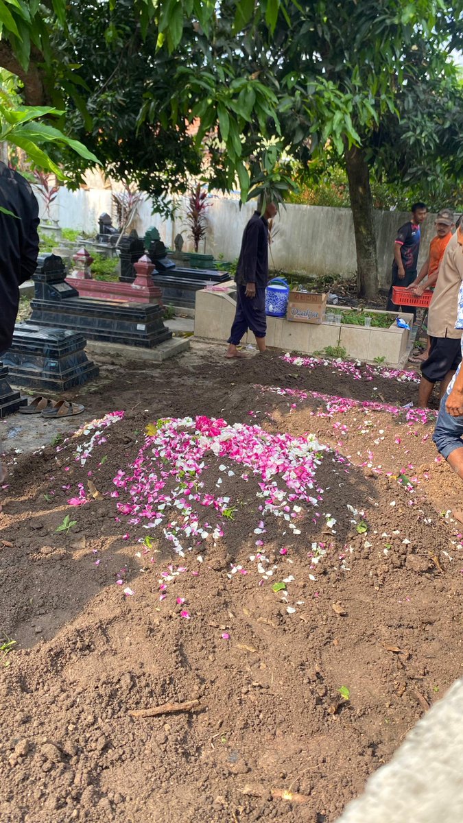 rahma🍀 gap²⁵ tweet media