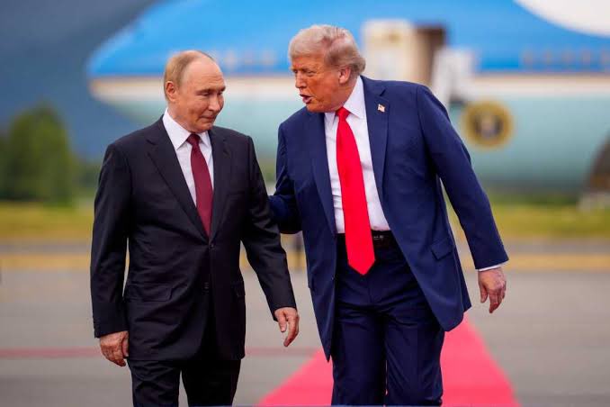 drhossamsamy65's tweet image. ⛔️Trump is escalating his attacks on Germany. After recently going after the UK, France, Italy, Spain, Denmark, Canada, Mexico, Australia, Taiwan, and other traditional U.S. allies.‼️

⛔️But hey, at least he had a “great talk” with Putin yesterday.‼️😉