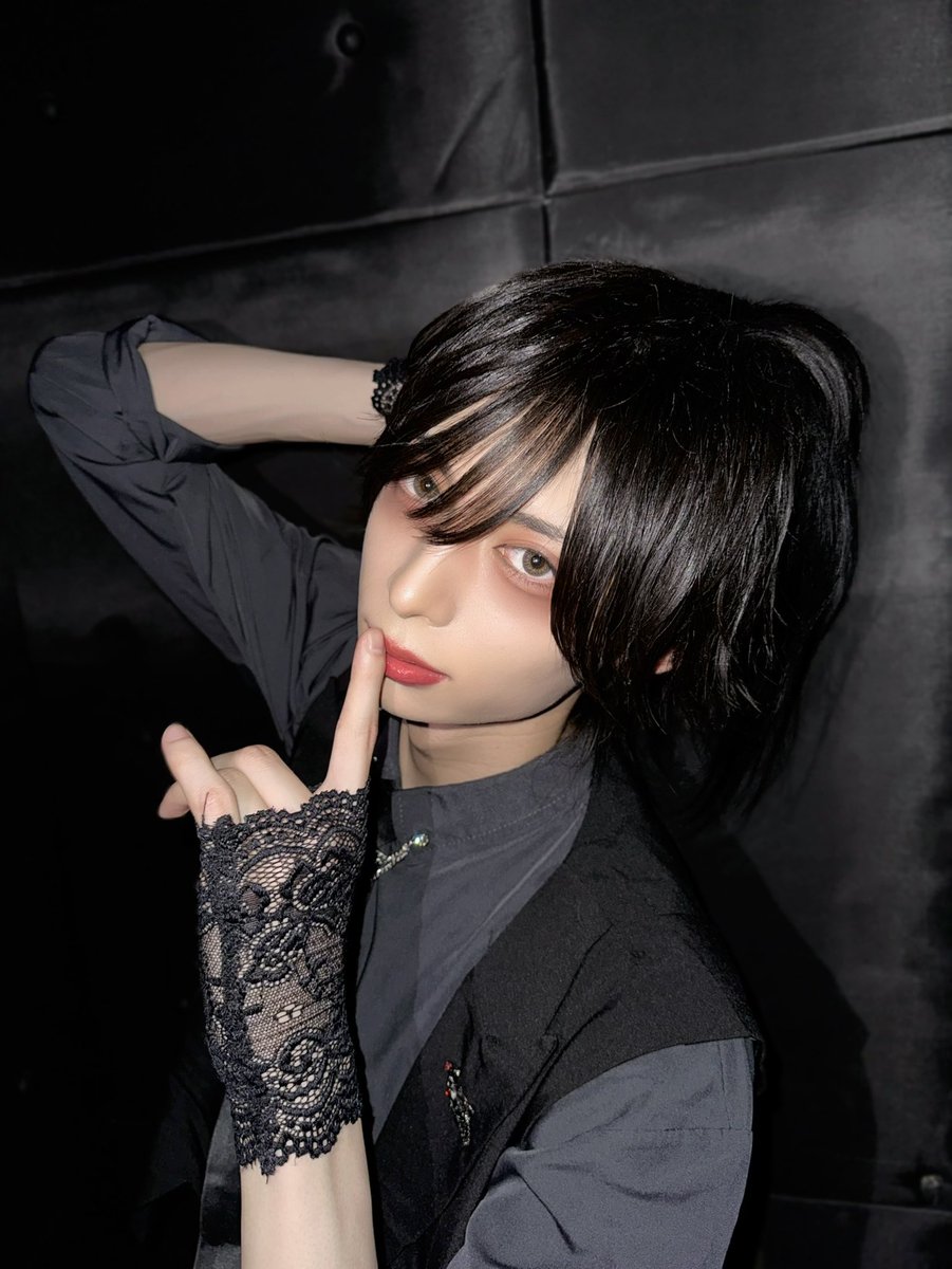 紫月りつ 【.Roach】 tweet media