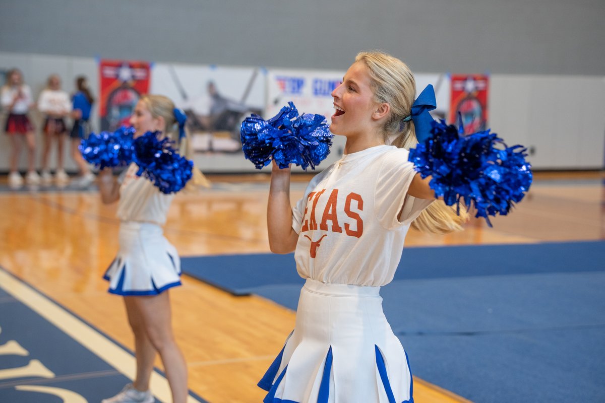 EHSHouston's tweet photo. 💙Let’s show up to support our Knights and keep the competition alive! Winding up to bring home more SPC trophies! #KnightsStandOut💙 https://t.co/Dvg5oQF0wz