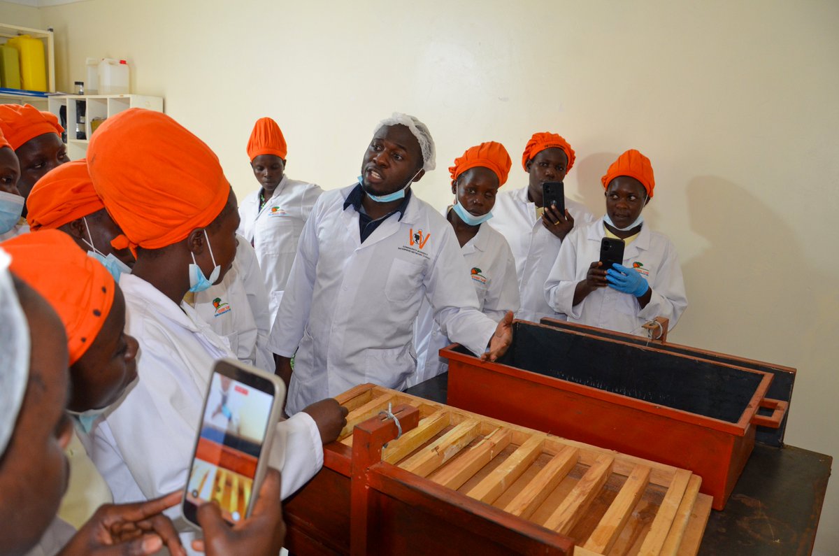gudie_farm's tweet image. Our SIYEP Cohort 4 condiments trainees visited Community Women's Enterprise Network (CWEN) to learn how to turn condiment-making into a profitable venture. A day of hands-on learning, inspiration, and enterprise-building. #youthempowerment #womensempowerment #YoungAfricaWorks