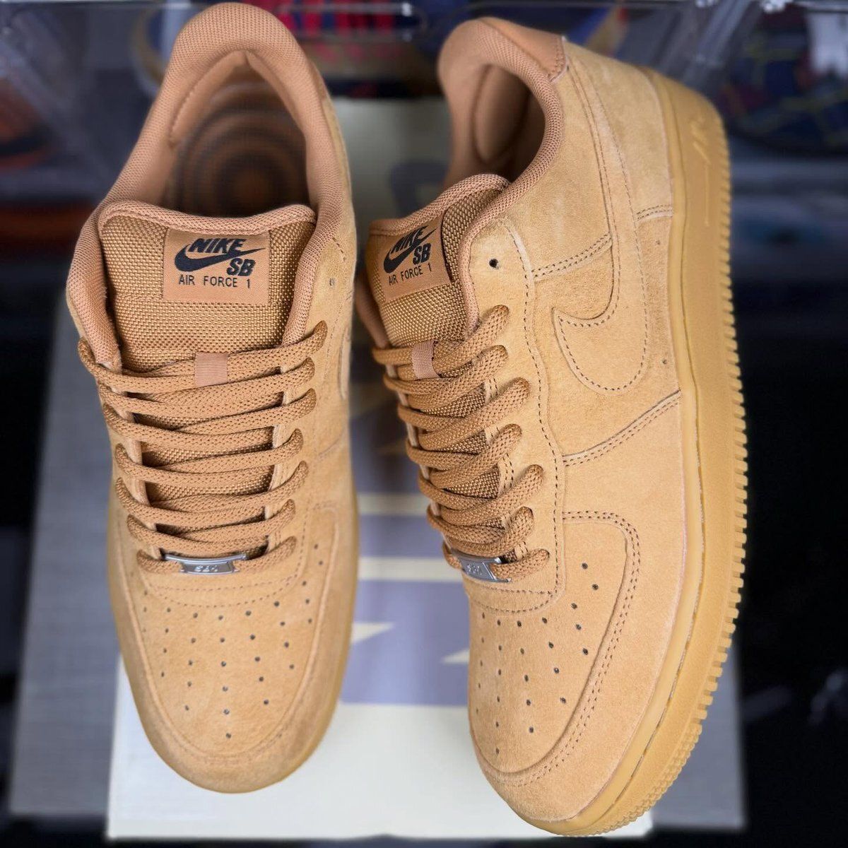 JustFreshKicks's tweet photo. DETAILED LOOK: Nike SB x Air Force 1 "Flax" 🌾

🗓️ June 5th
💰 $120 https://t.co/59HPBDB6XI