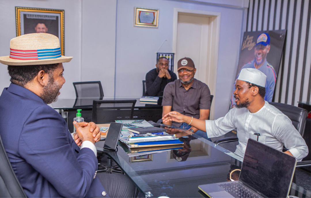 JJ. Omojuwa tweet media