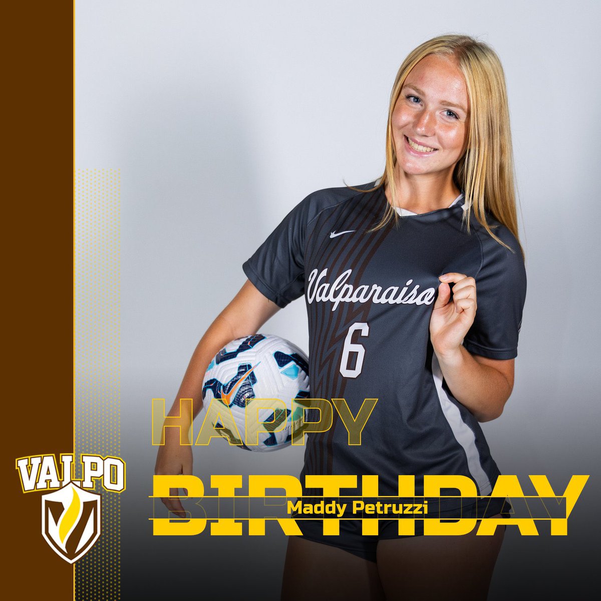 ValpoWSO's tweet image. A big birthday shoutout to freshman Maddy Petruzzi! Have a very happy birthday @MaddyPetruzzi 🥳
#GoValpo #RollBeacs @valpoathletics