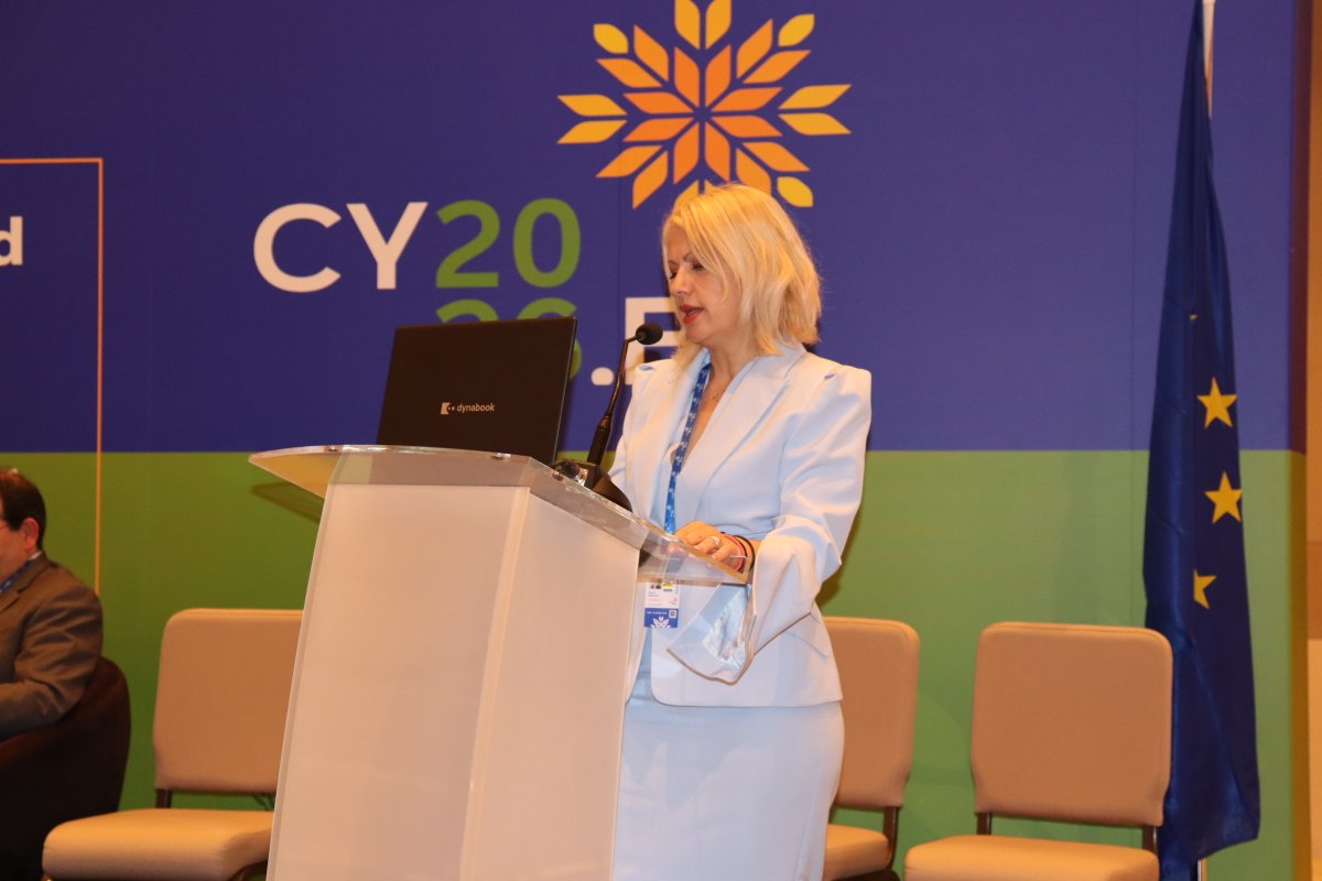 eHealthcy's tweet photo. Στην όγδοη ενότητα του EHDS-AI CONNECT 2026, στο επίκεντρο βρέθηκαν Eυρωπαϊκά έργα που υλοποιούν στην πράξη την πρωτογενή χρήση δεδομένων υγείας στο πλαίσιο του EHDS.
Η συζήτηση ανέδειξε την πρόοδο στην διασυνοριακή ανταλλαγή ιατρικών δεδομένων, τη διαλειτουργικότητα και την ενίσχυση της πρόσβασης των πολιτών στους ηλεκτρονικούς φακέλους υγείας, με έμφαση την παρουσίαση των αποτελεσμάτων τους και την πρακτική εφαρμογή συνεργασίας.
Συμμετείχαν οι Κατερίνα Χρονάκη, Zoltan Lantos, Henrique Martins, Αλεξία Πρέβεζα, Ευθύβουλος Κυριάκου και Anne Moen.
Τη συνεδρία συντόνισαν ο Alexander Berler και ο Henrique Martins.
In the eighth session of EHDS-AI CONNECT 2026, the spotlight was on European projects that are putting the primary use of health data into practice within the EHDS framework.
The discussion highlighted the progress made in the cross-border exchange of health data, interoperability, and the enhancement of citizens' access to their Electronic Health Records (EHR). Special emphasis was placed on presenting project results and the practical application of collaborative efforts.
The session featured contributions from Katerina Chronaki, Zoltan Lantos, Henrique Martins, Alexia Preveza, Efthyvoulos Kyriacou, and Anne Moen.
The session was moderated by Alexander Berler and Henrique Martins.
#cy2026eu #DigitalHealth #EHDS #EUHealthUnion #HealthData #AI #Conference
@_MariosNeofytou
@idikagr
