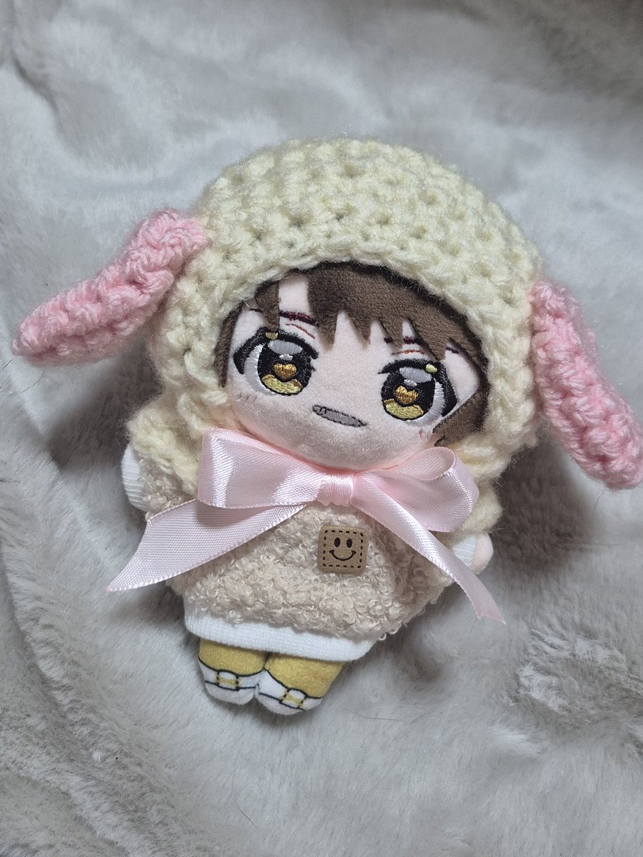 ransan_1230's tweet photo. お友達にプレゼントするぬい帽子できた🥺
クソ上手くできてうれちぃ🥺🥺
お友達のぬいに着てもらうの楽しみ🥺🥺
モデルうちのぬいぬい https://t.co/ksh5dA5SXy