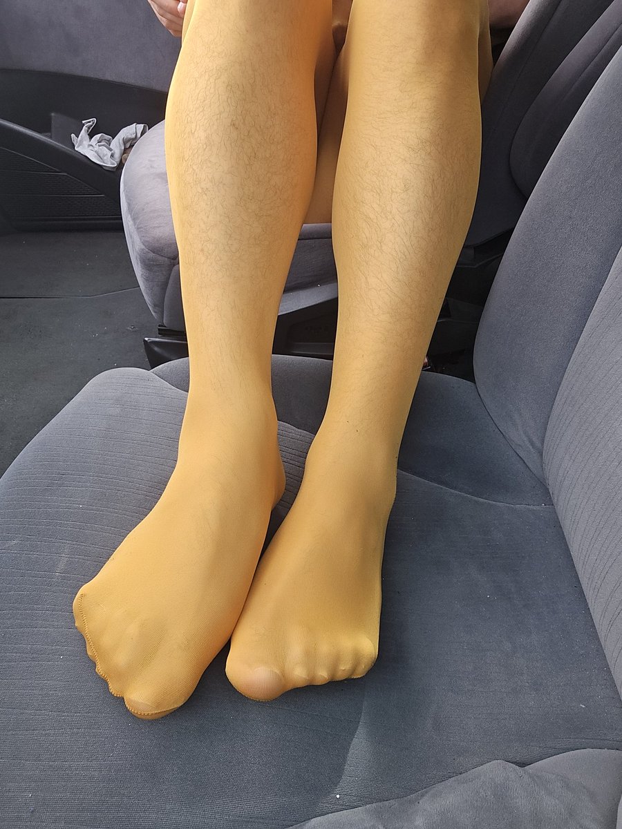 en_collant's tweet photo. #collant #nylon #ナイロン #タイツ #pantyhose #パンストフェチ https://t.co/LEemMb8tCd