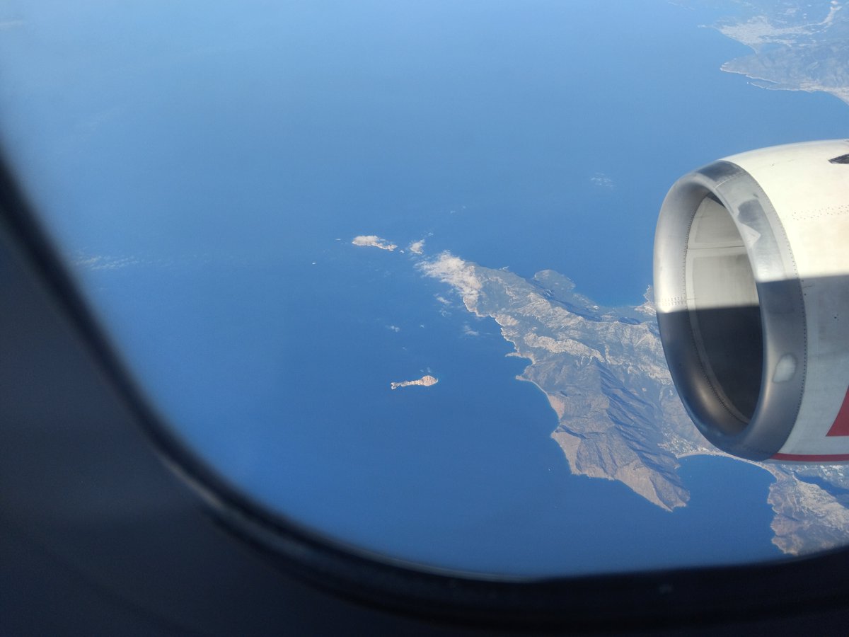 nathanmorley's tweet image. Whoosh… Over southern #Turkey with snowcapped peaks, then straight into the #Mediterranean blazing with sunshine — all in 25 minutes.  Vienna to Larnaca flight today 2 hours 25 mins.