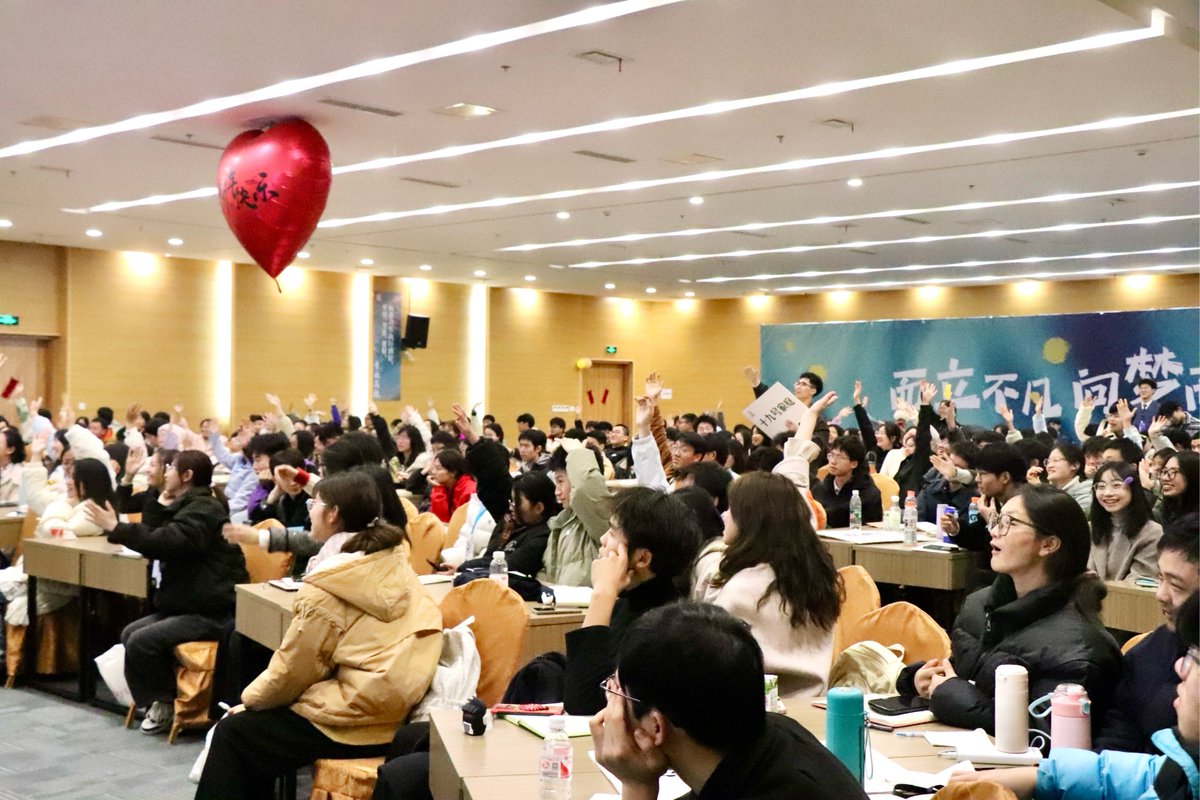 chelillo_py's tweet image. Thrilled to share my latest training session on [主题，如：Digital Marketing Strategy]! Dived into actionable tips, real-world case studies, and networked with amazing peers. Grateful for the insights—can’t wait to apply them!  #Training #SkillBuilding #ProfessionalGrowth