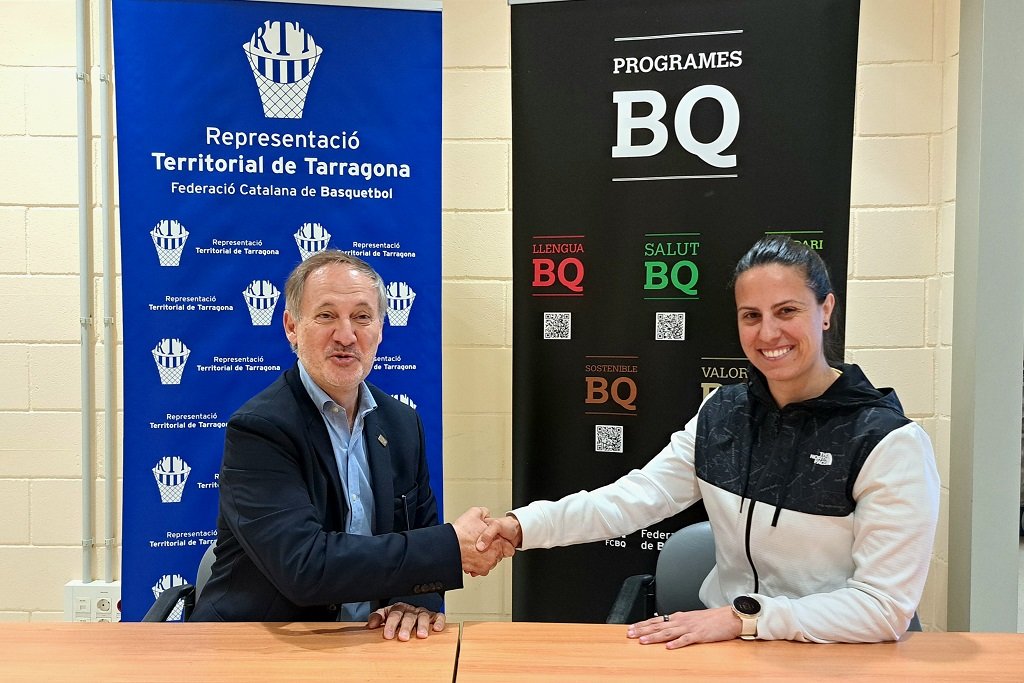 FCBQ's tweet photo. #BQSalut🏀 / Acord de col•laboració entre la @universitatURV i l'FCBQ! 

🤝 L’entesa impulsarà projectes conjunts en formació, recerca i transferència de coneixement en els àmbits de la salut i l’esport.

➡️ https://t.co/fLhhkya6Lv https://t.co/Zee7NJEn10