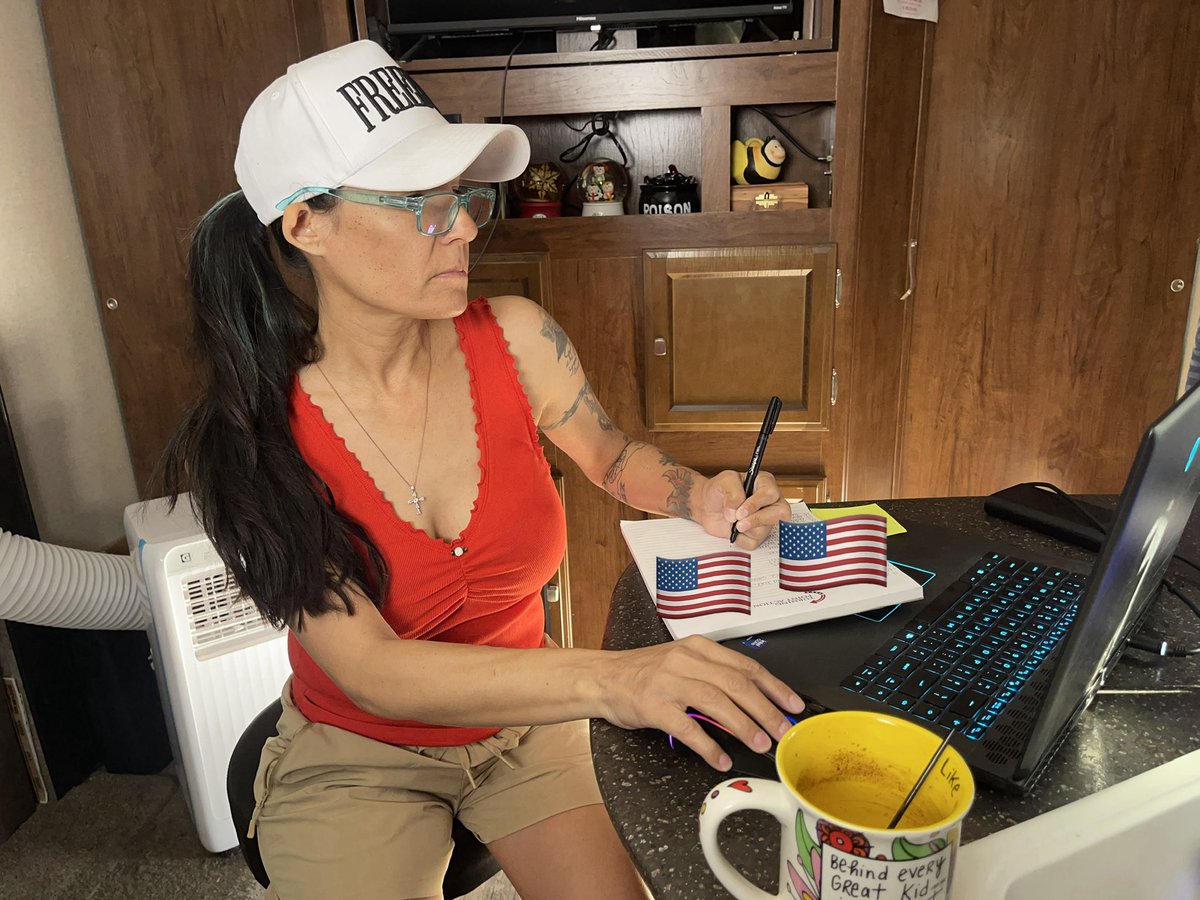 Debbie Daugherty tweet media
