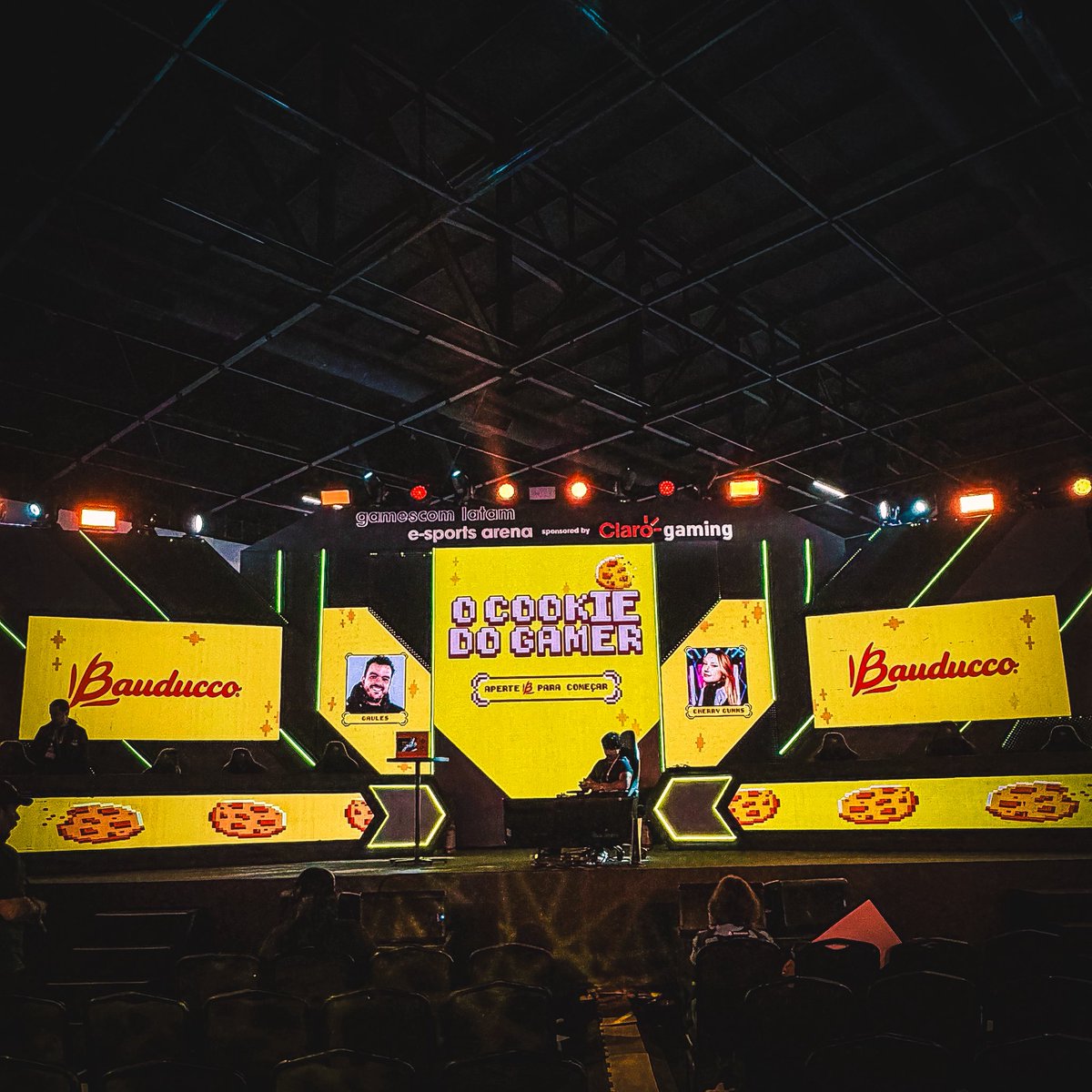 blackdragonsBR's tweet photo. Hoje é fora do servidor! 🎮

Estamos na Gamescom para acompanhar o Painel da Bauducco com Cherry e Gaulês, às 12h45, na Arena E-Sports, e trocar muito com quem estiver por aqui.

Vem com a gente! https://t.co/ic2lrr97ft