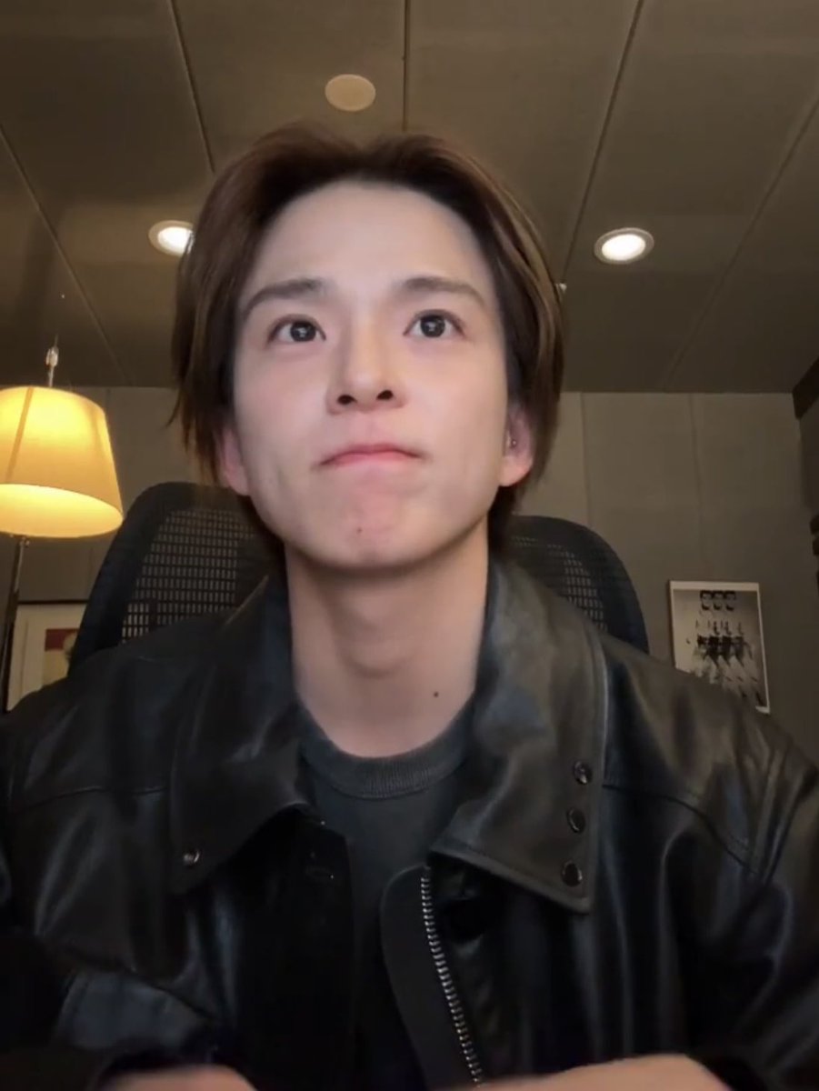 노랑이..🧘🏽‍♂️ tweet media