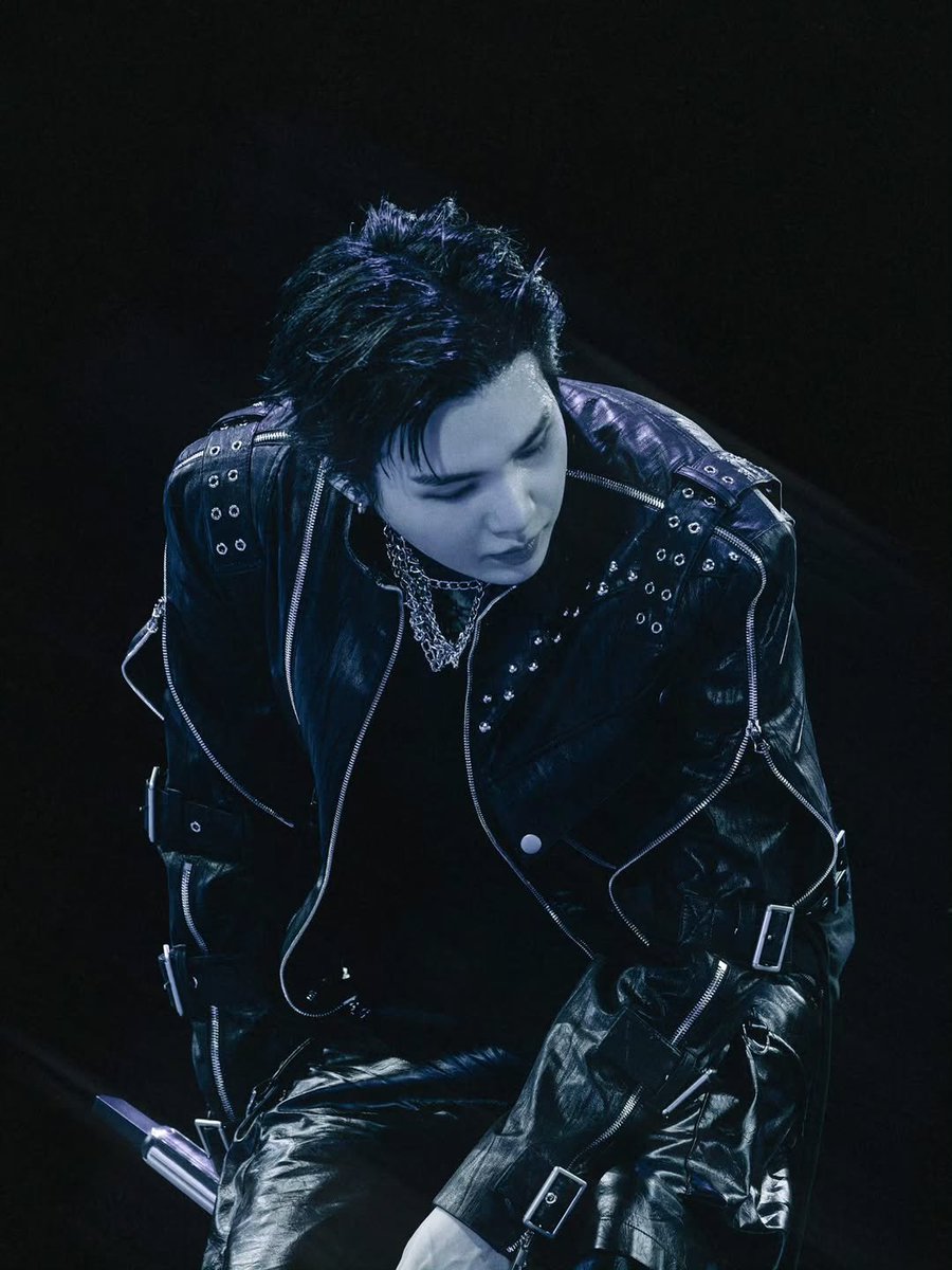 btsarmenia7's tweet image. #SUGA/#Yoongi on Instagram 💜

"TAMPA"

#MinYoongi #BTS #BTS_ARIRANG #BTS_SWIM @bts_bighit @BTS_twt
#BTS_WORLDTOUR_ARIRANG 

🔗instagram.com/p/DXwmVi0EU5Q/…