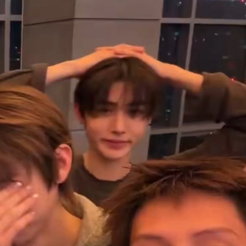 seonghyeon feed tweet media