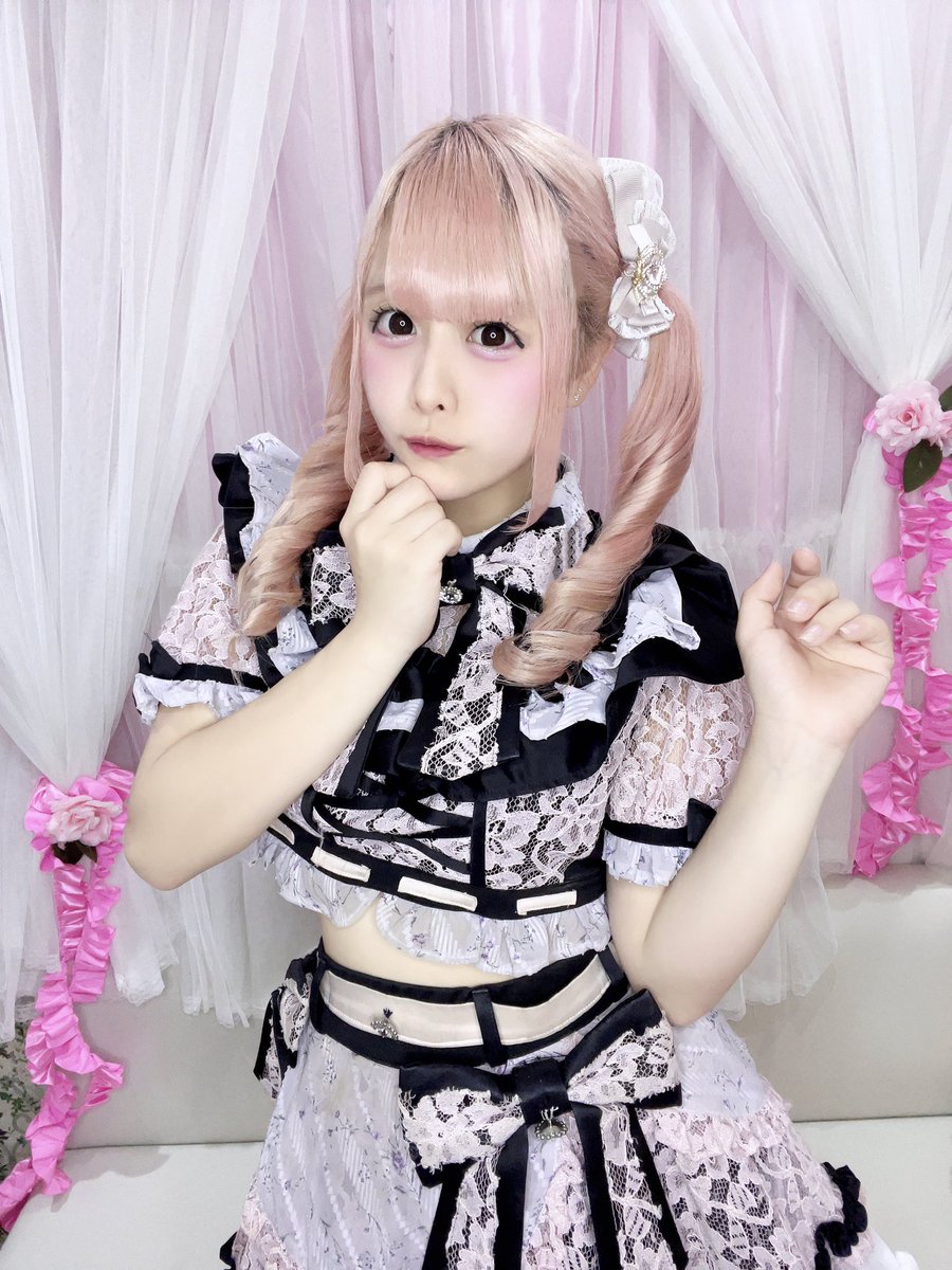 runa_parfun's tweet photo. おきゅおわしてます.ᐟ.ᐟ⟡.·
雨のなかるなに会いに来てくれてうれしかったよ〜〜꒰ᐢɞ̴̶̷ ·̫ ɞ̴̶̷ᐢ꒱ᕷ*.°
今日はくるくるツインテールした୨୧⟡.· https://t.co/C0gqLjmgZk