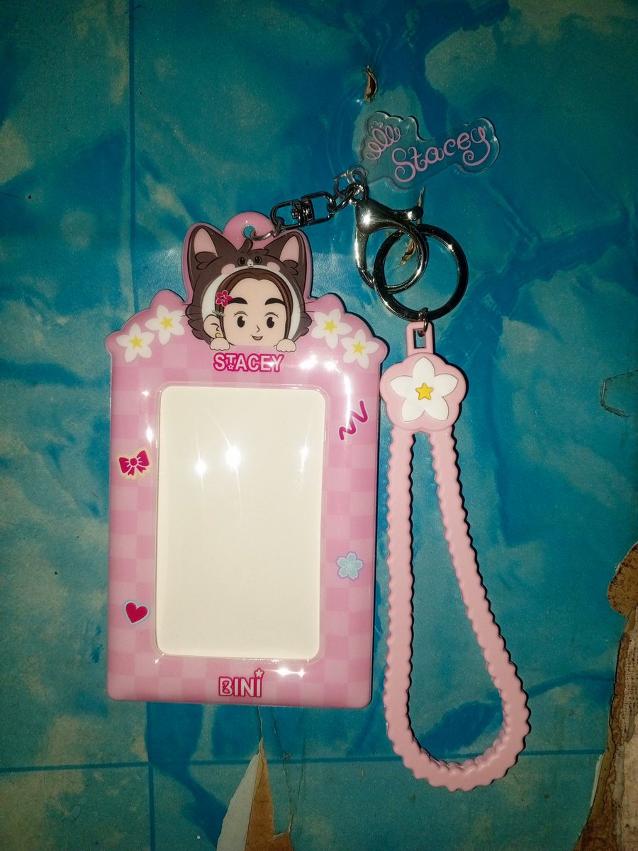 saeialim's tweet photo. WTS/LFB

Stacey Photocard Holder 
₱150 + SF

Tondo Manila area https://t.co/dO9uN5bPIJ