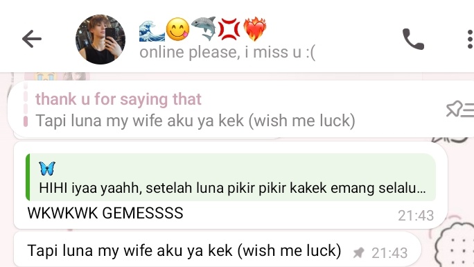 kenapa dia gemes saat aku lagi setengah ngantuk... 😭😭😭😭