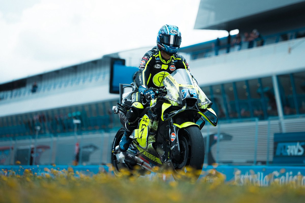 FuelUniverseTV's tweet image. Aprilia lidera sobre Ducati en el Test de Jerez
LINK ➡️ ||| acortar.link/F76SQA |||
#MotoGP #Jerez #Test #GatoMotos #FuelUniverse