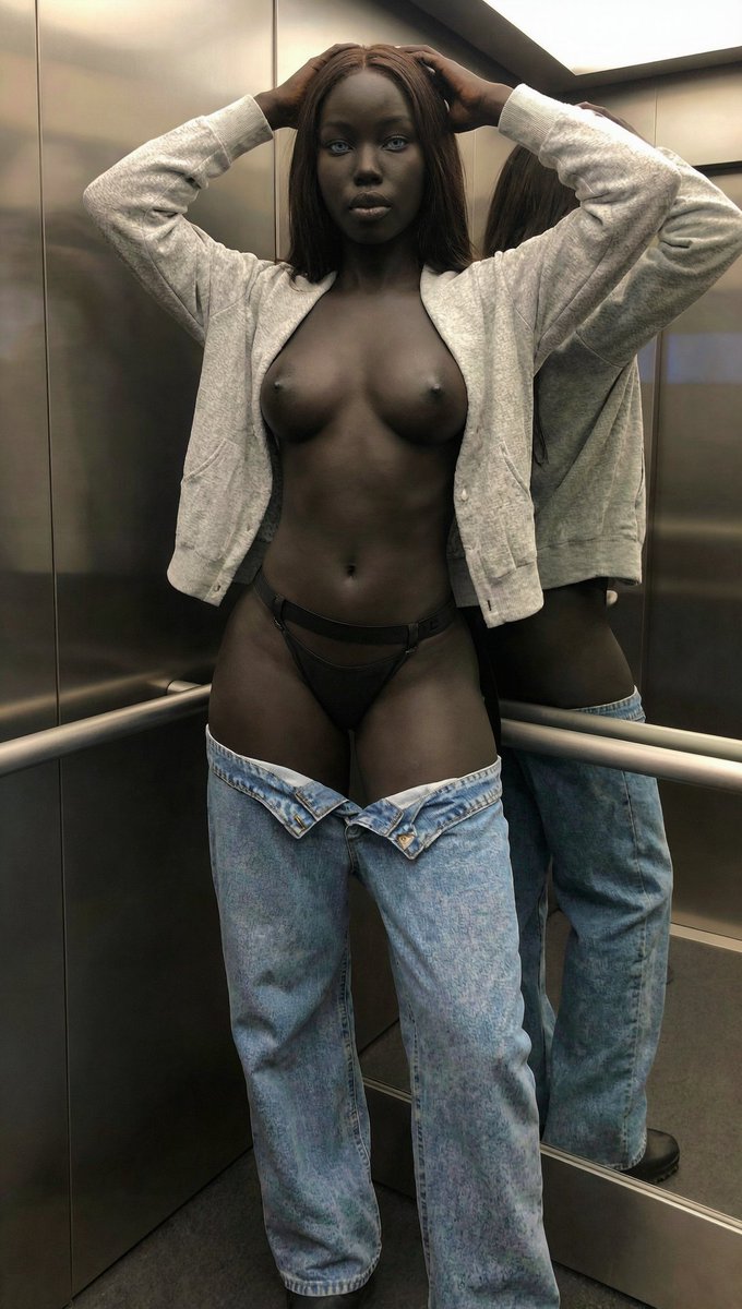 Naomi🖤 tweet media