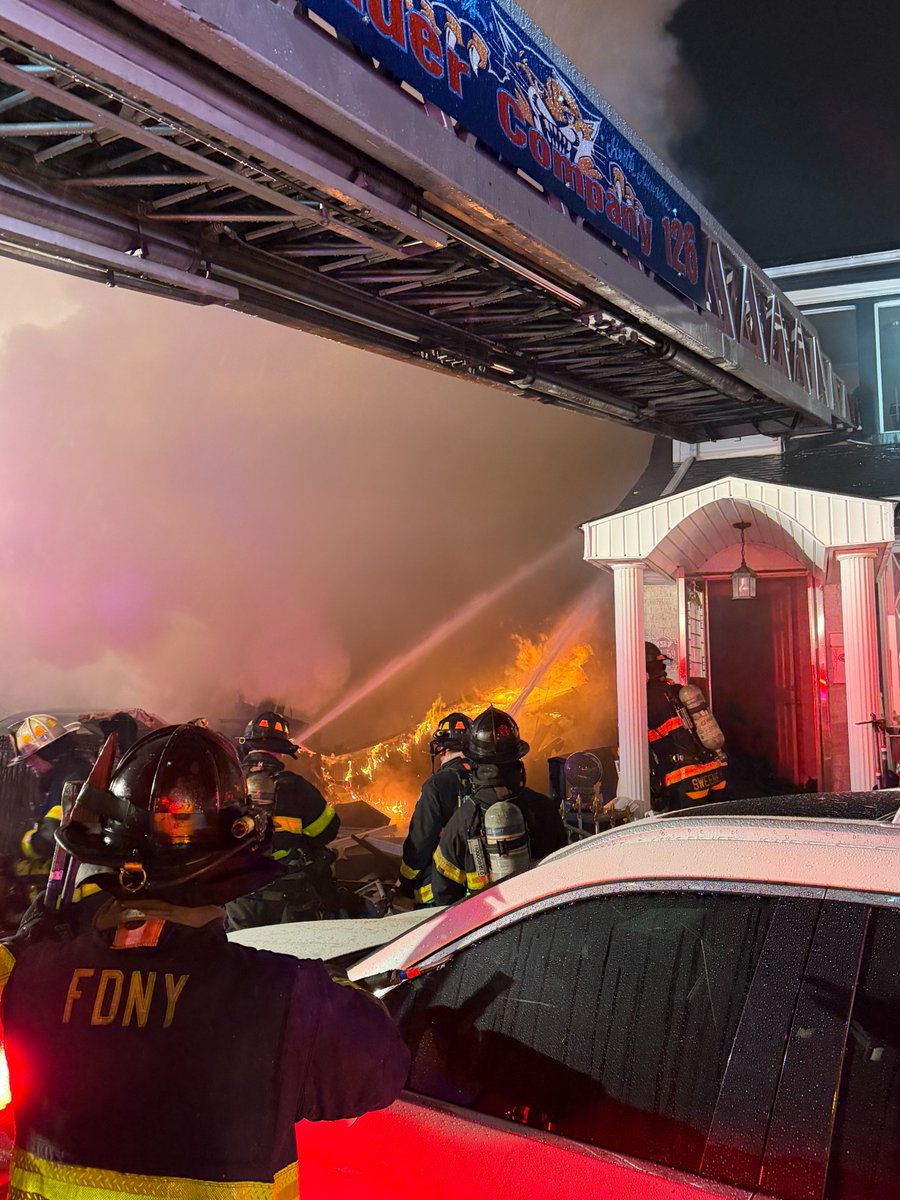FDNY tweet media