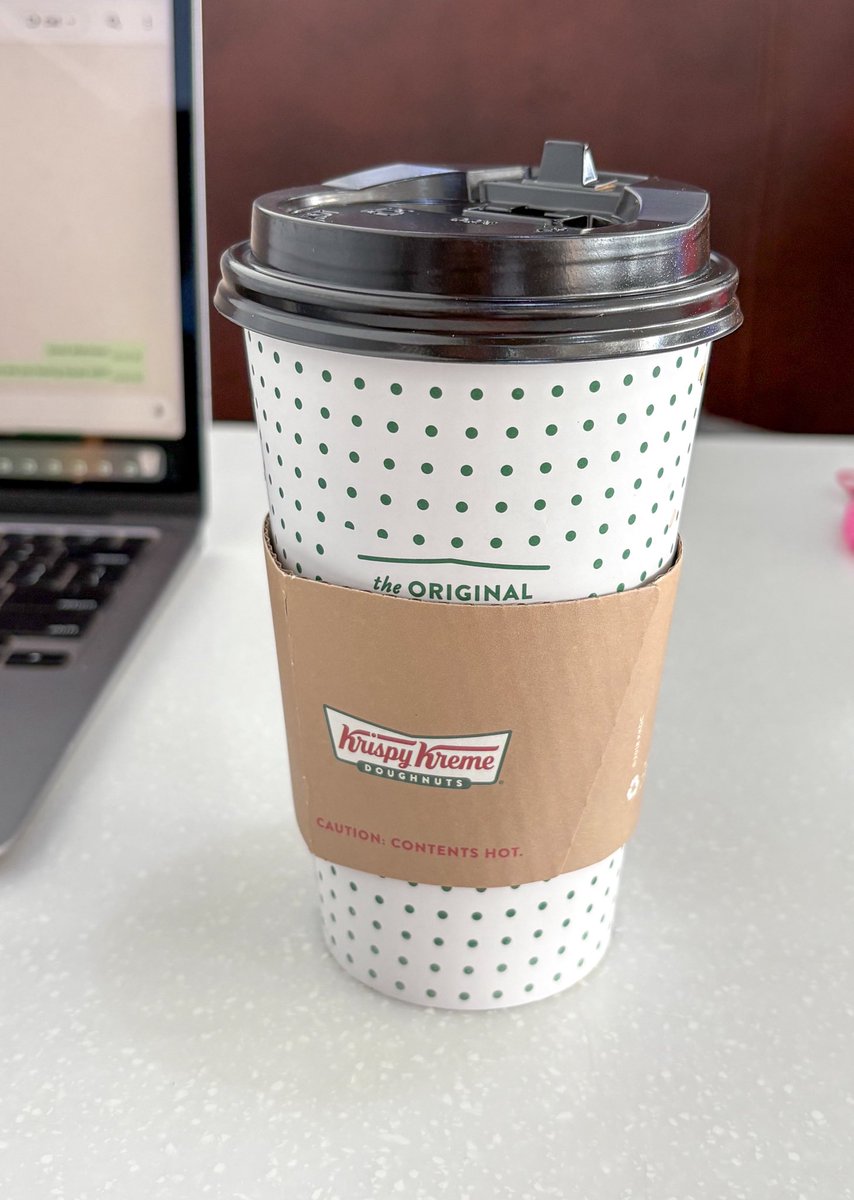 Ambrosia 🍷 tweet media