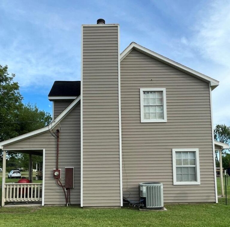 ProRoofingSETX's tweet photo. When you choose Pro Roofing Concepts for a siding installation on your home in Southeaset Texas,  you can be confident that you’ll receive the highest quality results that can be found anywhere!
https://t.co/j7p0AvWjL2 https://t.co/1rB0VqvfkM