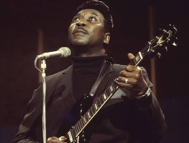 Otrebordm's tweet image. 🎶 Swimmin' in a oh, deep blue sea
I would have all you
good lookin' women
Fishin', fishin' after me
Sure 'nough, after me
Muddy Waters 💔
falleció el #30Abril de 1983🙏🏻
#FelizJueves #Blues #MusicVibes
#OtrebordmXCultura