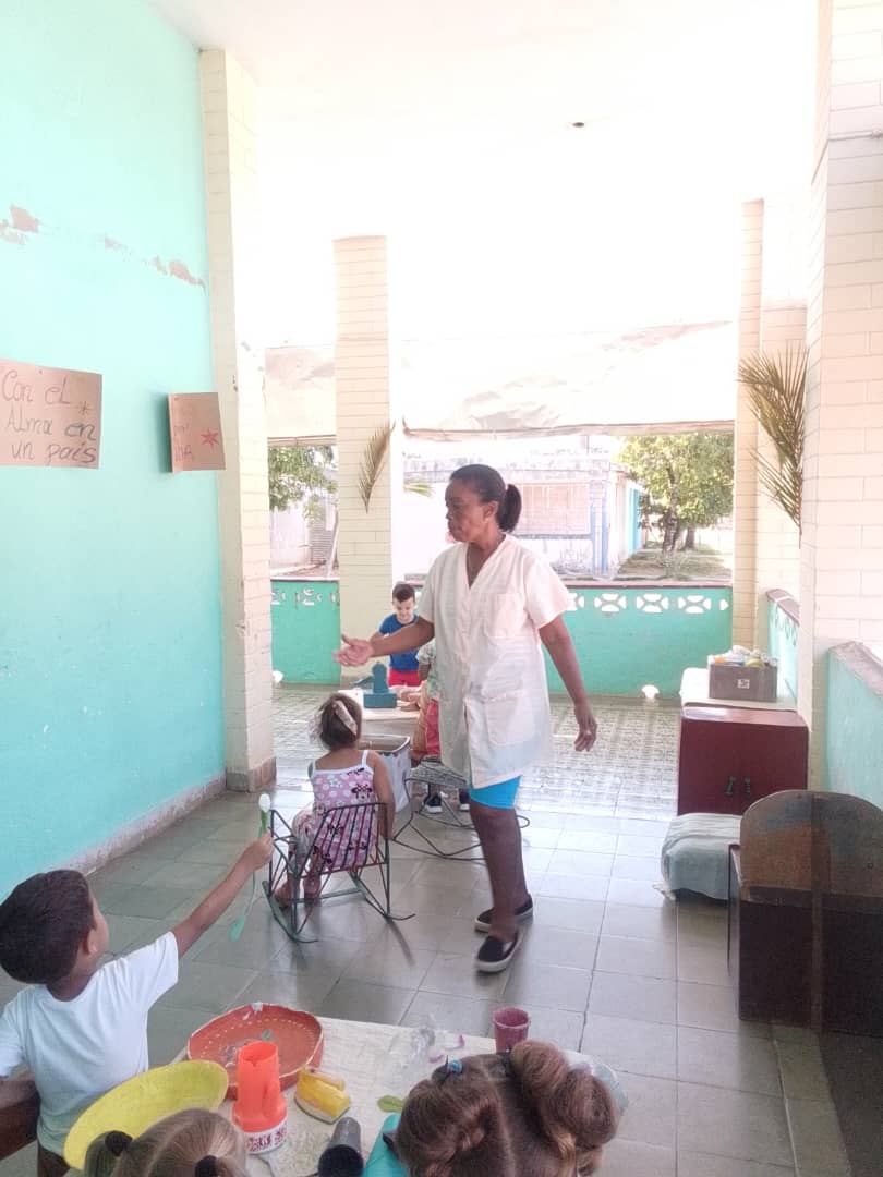 educarabos's tweet photo. El círculo infantil Muñequita de Serrín preparados para el primero de mayo con entusiasmo de niños, trabajadores y familia.
#LaPatriaSeDefiende https://t.co/BTvwnI5mPi