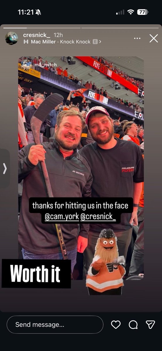 NikkiKaye21's tweet photo. @EmptyNettersPod  my friend was the guy that got rocked in the face with the stick 😂😂😂😂 https://t.co/mhJOD8viG2